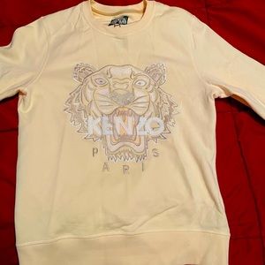 Im selling a classic kenzo sweater rare elite